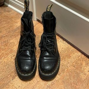 Platform doc martins